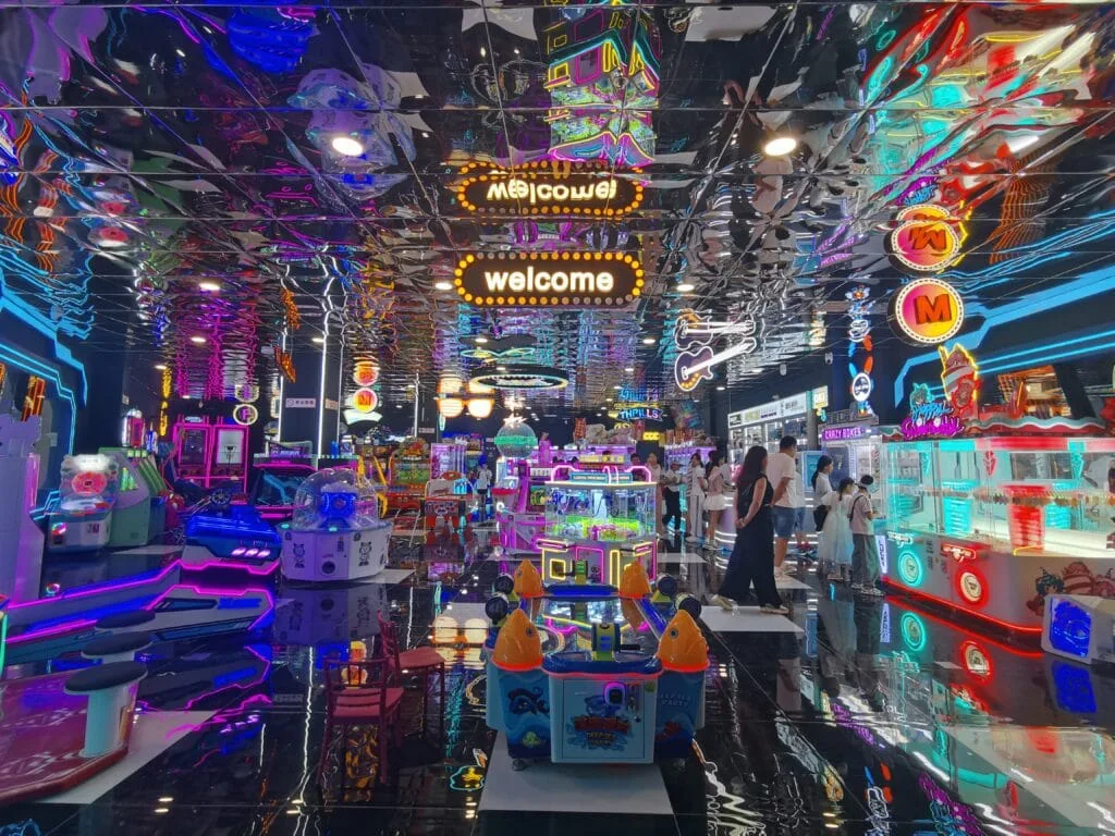arcade on-the-spot picture
